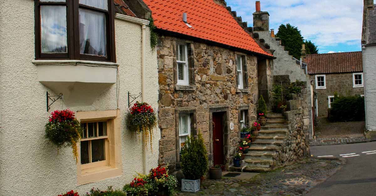 Picture of a quaint street in Falkland, Fife